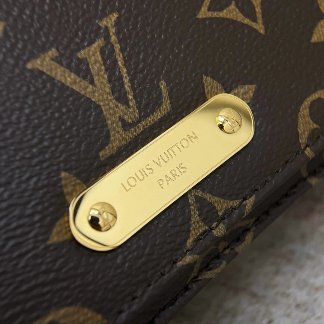 Zambak Woc - Glimmer of Luxury