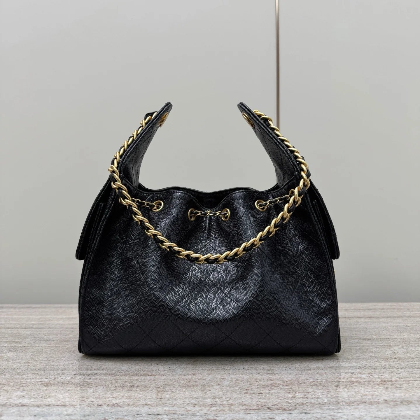 Chanel 25C Orta Boy Hobo Çanta - Glimmer of Luxury