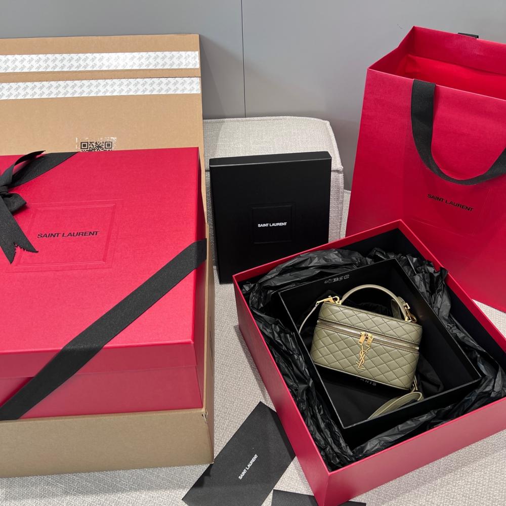 Saint Laurent Gaby Kuzu Derisinden Makyaj Çantası