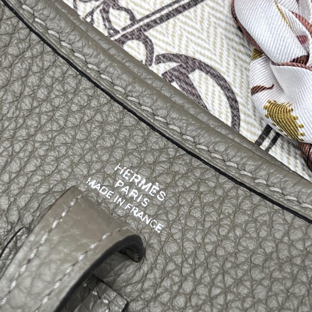 Hermès Evelyne 16cm Togo Leather Shoulder Bag