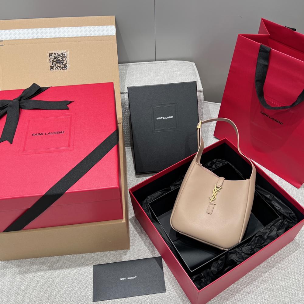 Saint Laurent 5 À 7 Small Flexible Bag