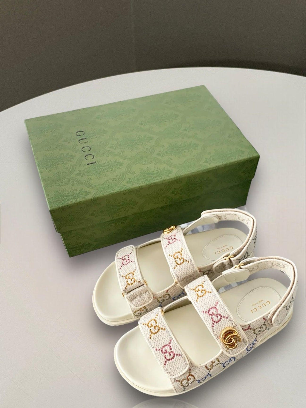 Gucci Fildişi Double G'li Kadın Sandaleti Kanvas - Glimmer of Luxury