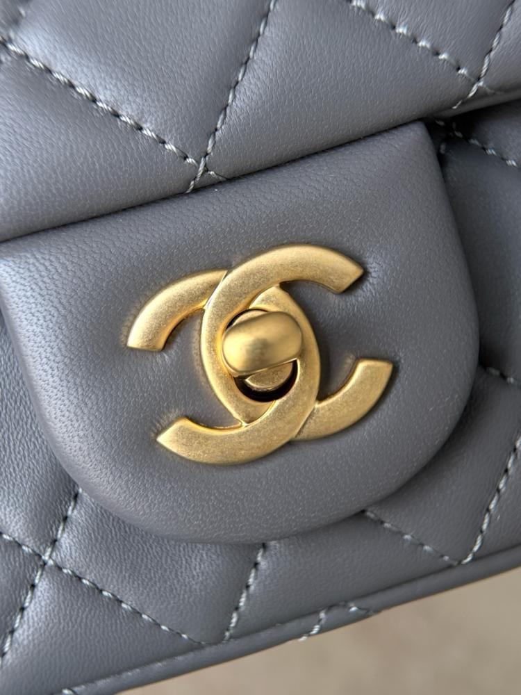 Chanel Klasik Kapaklı Mini 20 cm
