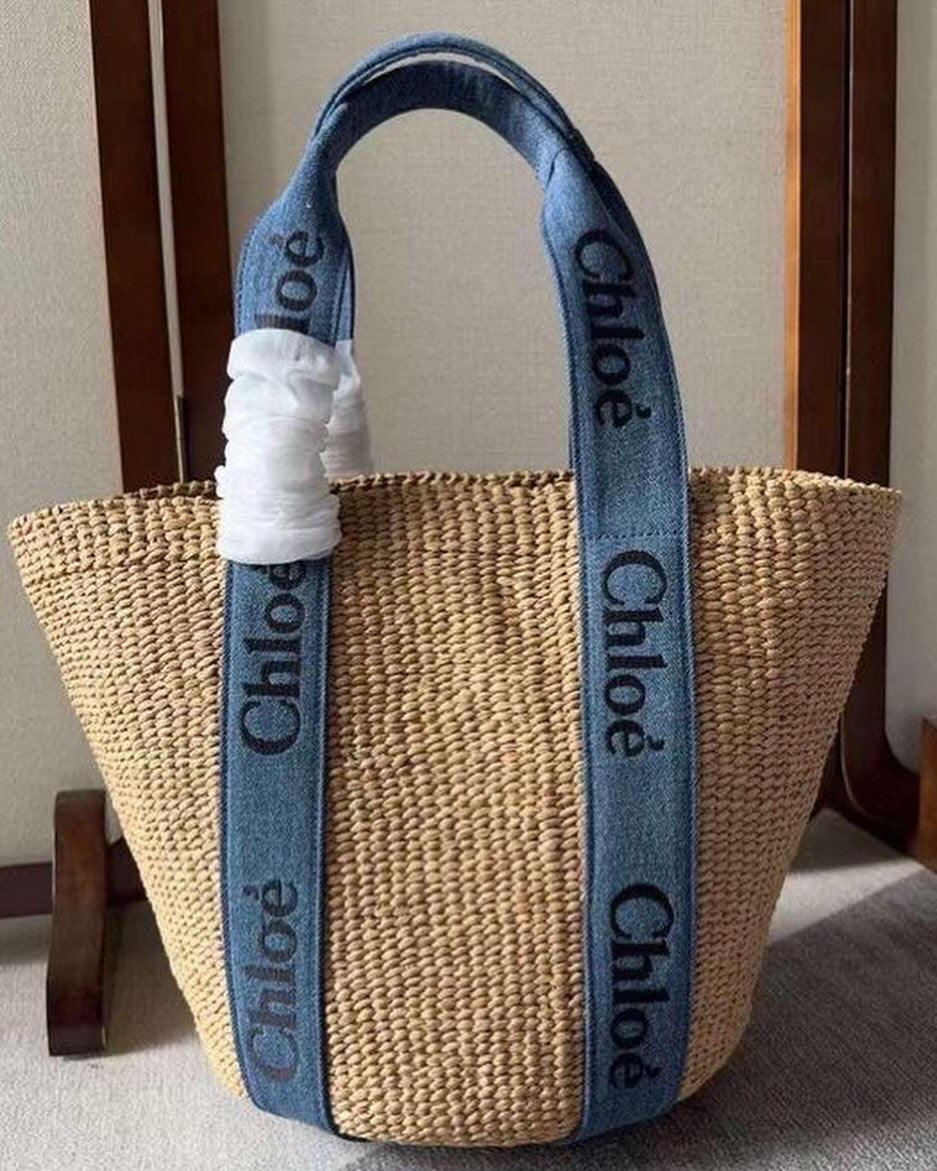 Chloe Woody Küçük Rafya Sepet Çanta - Glimmer of Luxury