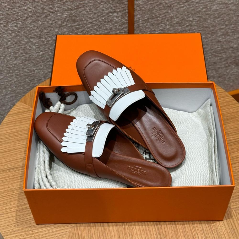 Hermès Oran Sandals Gray Argent