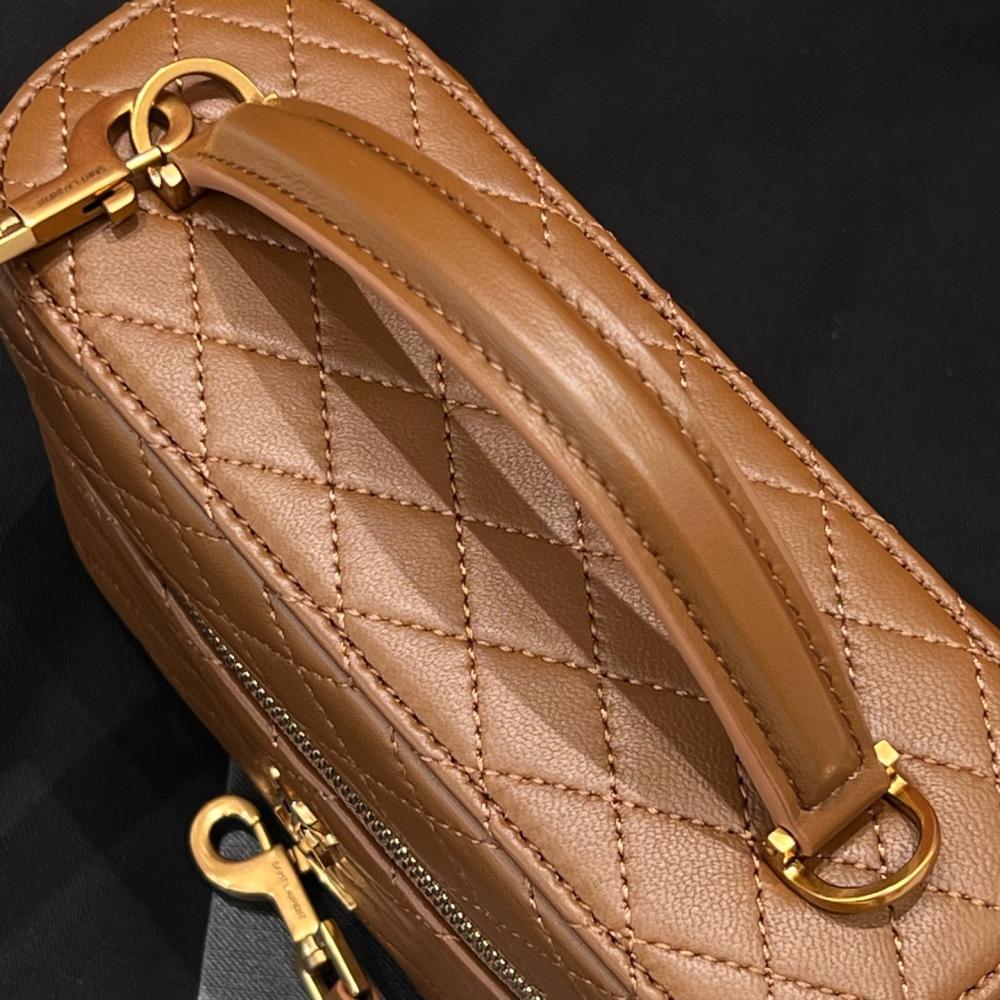 Saint Laurent Gaby Kuzu Derisinden Makyaj Çantası