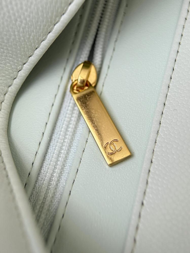 Chanel 26P Mini Shoulder Bag – Light Yellow Glossy Grained Calfskin