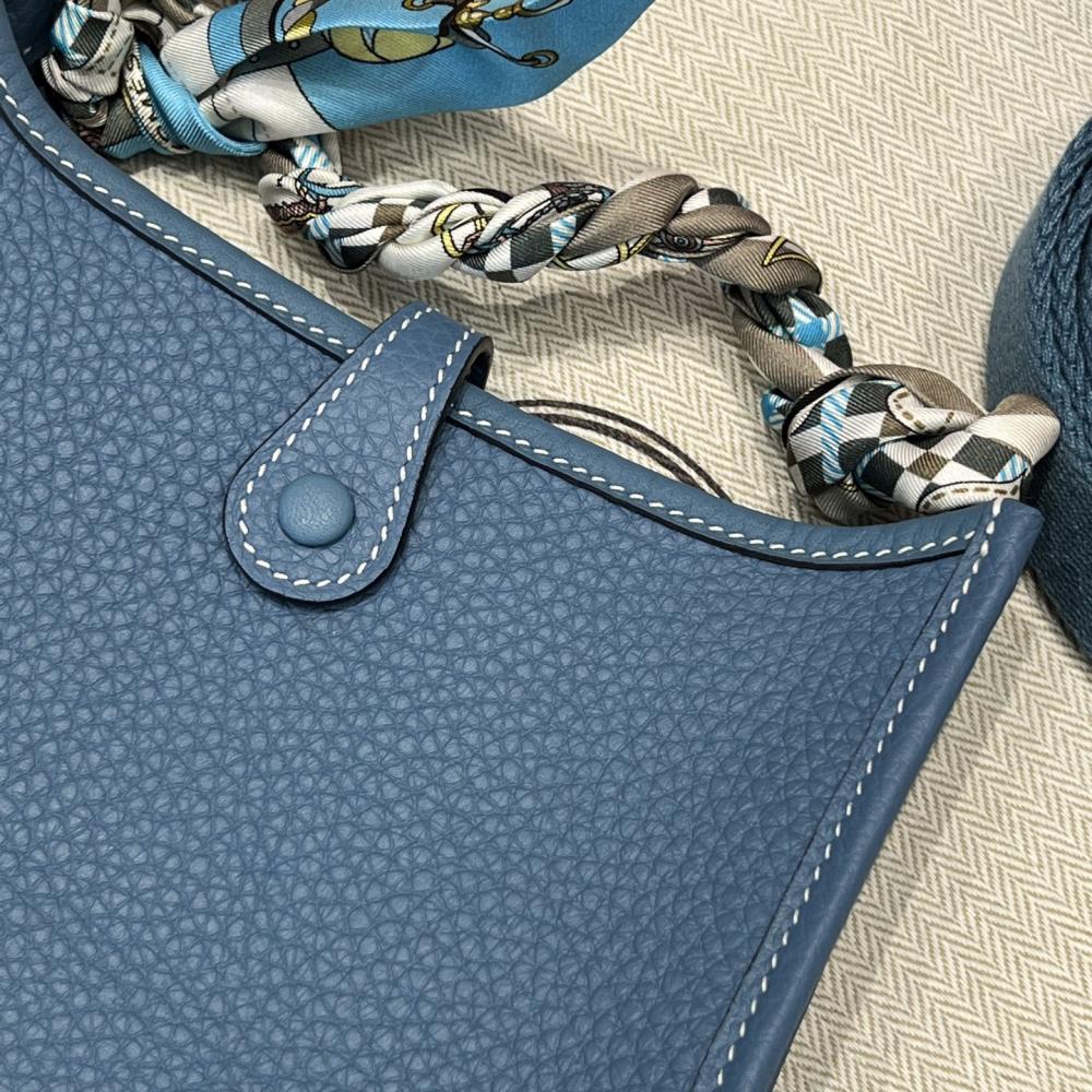 Hermès Evelyne 16cm Togo Leather Shoulder Bag