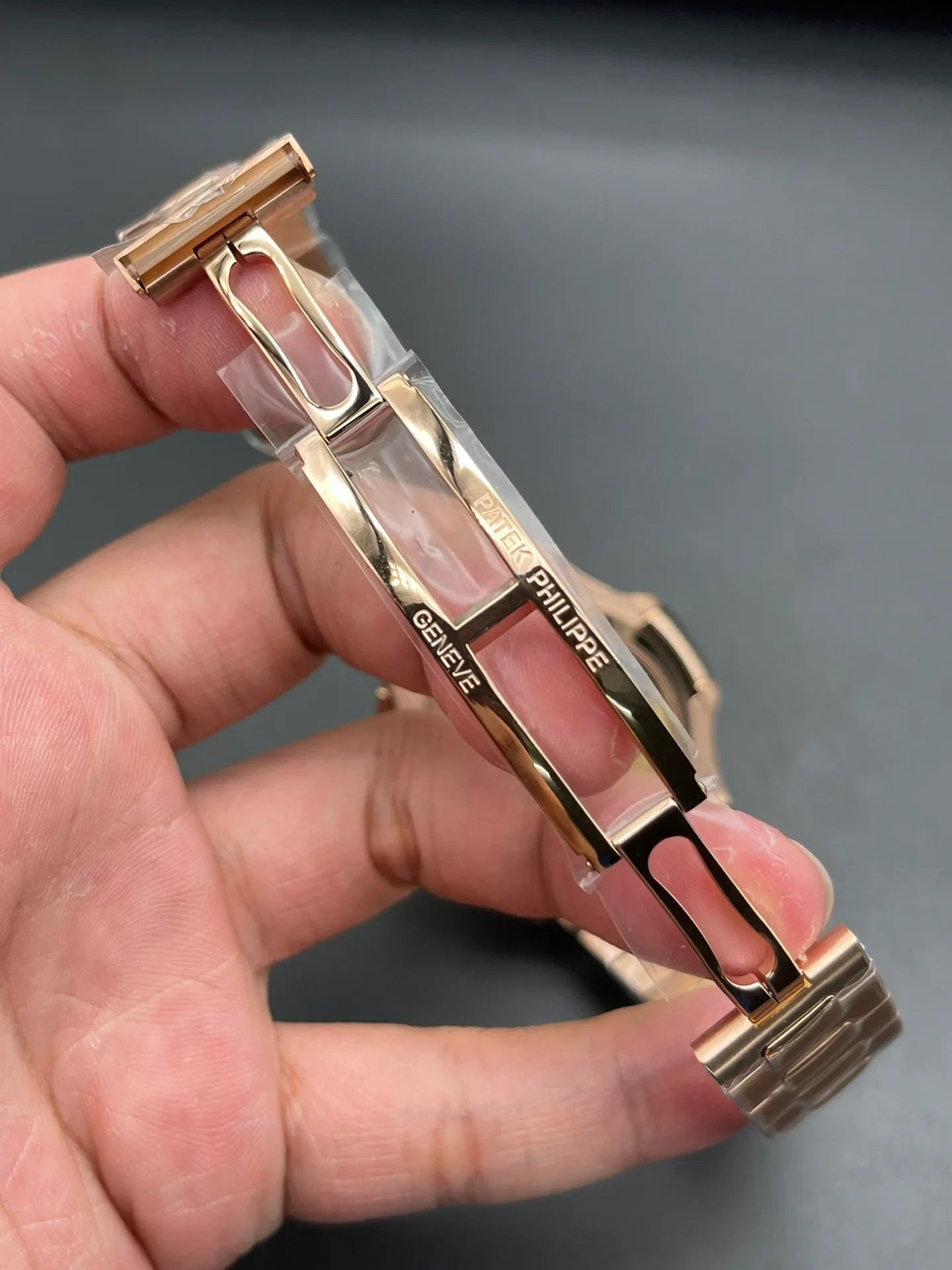 Patek Philippe 5712 PPF V2 Pembe Altın - Glimmer of Luxury