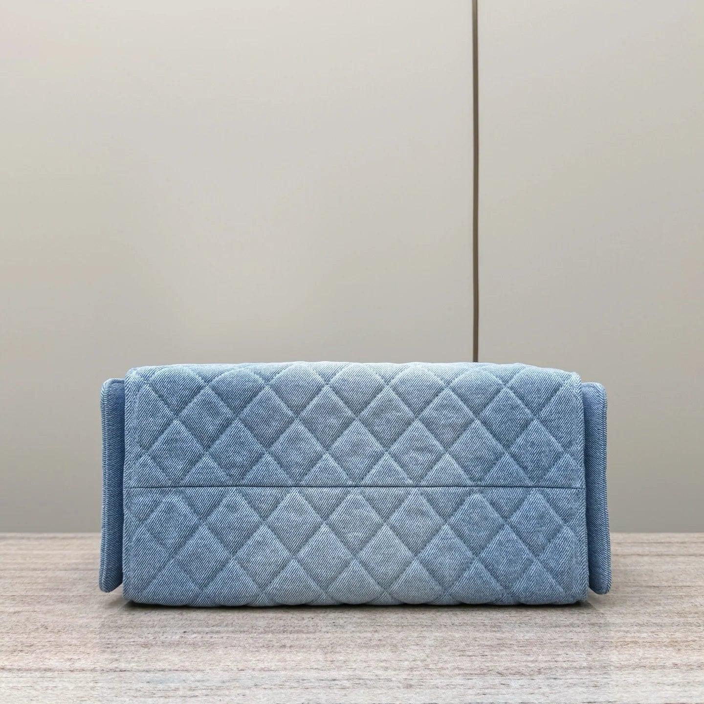 Chanel 25C Büyük Hobo Seyahat Çantası - Glimmer of Luxury