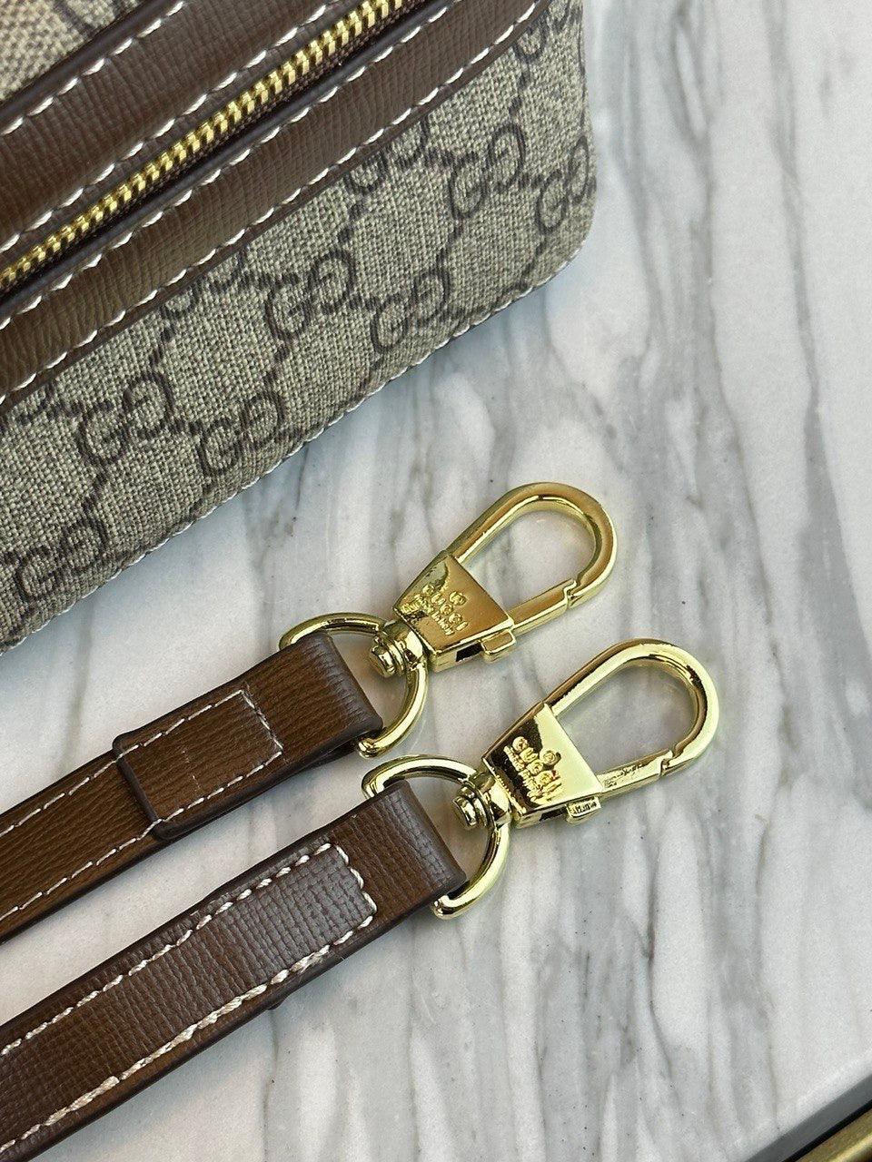 Gucci Kilitli G'li Çok Fonksiyonlu Çanta - Glimmer of Luxury