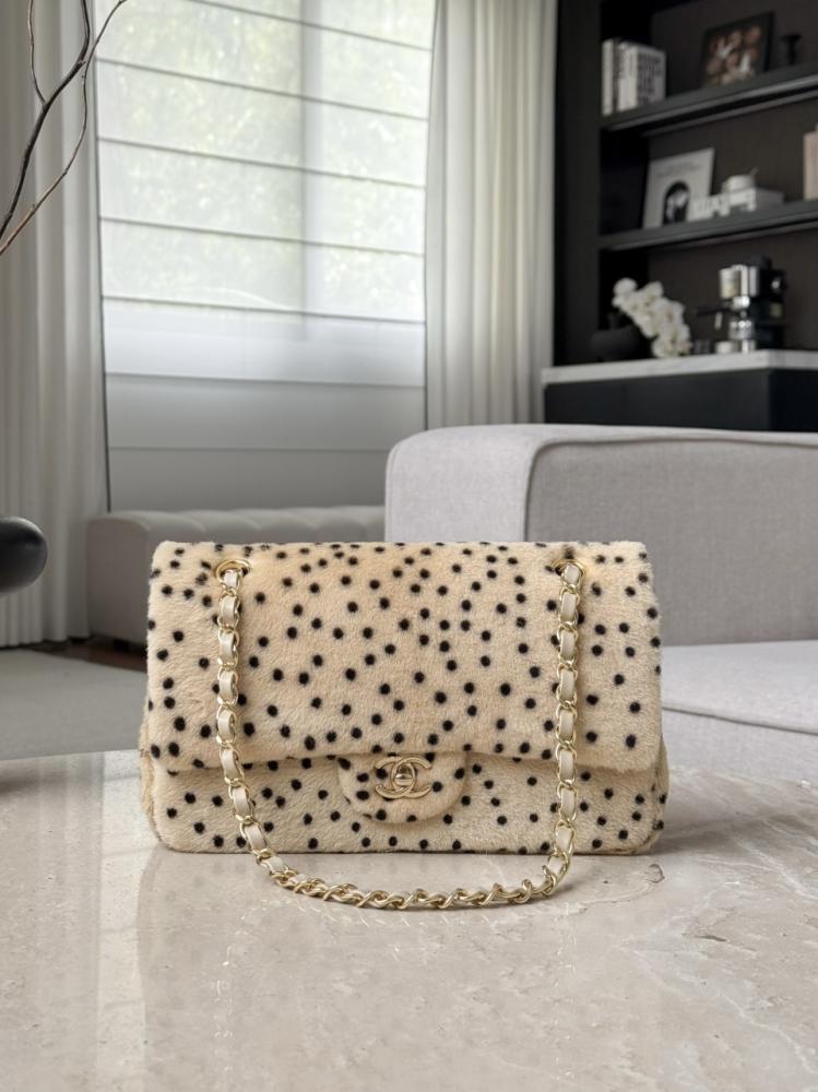 Chanel Métiers d’Art Medium Classic Single Flap Bag