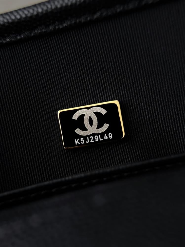 Chanel 25B — Top Handle Classic Flap
