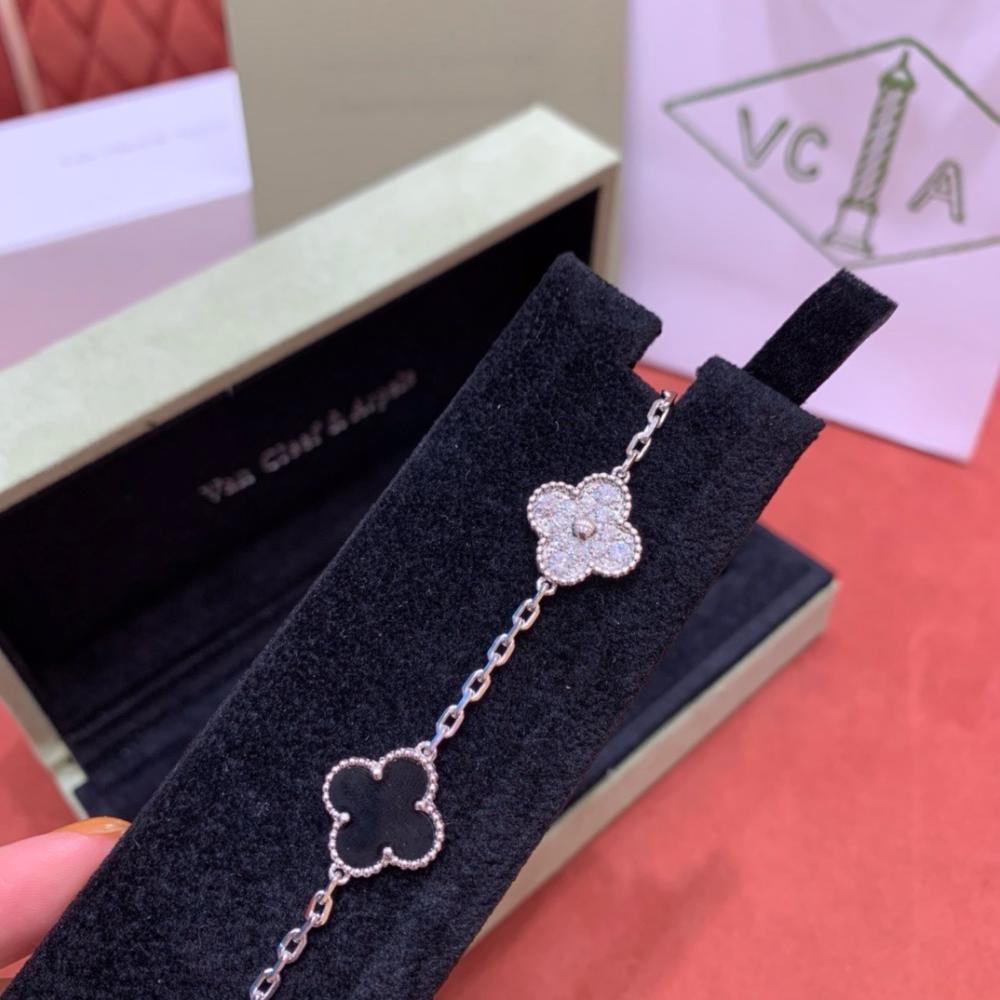 Van Cleef &amp; Arpels Alhambra 5 Motif Bracelet