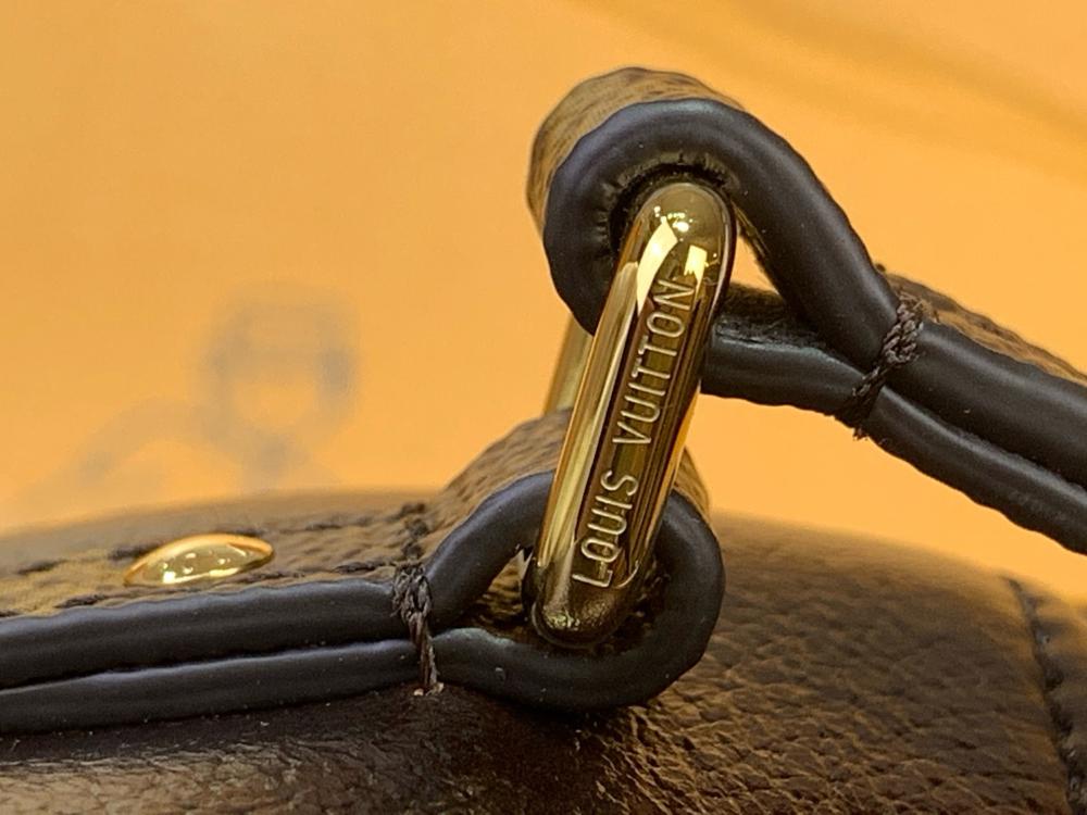 Louis Vuitton – Express MM