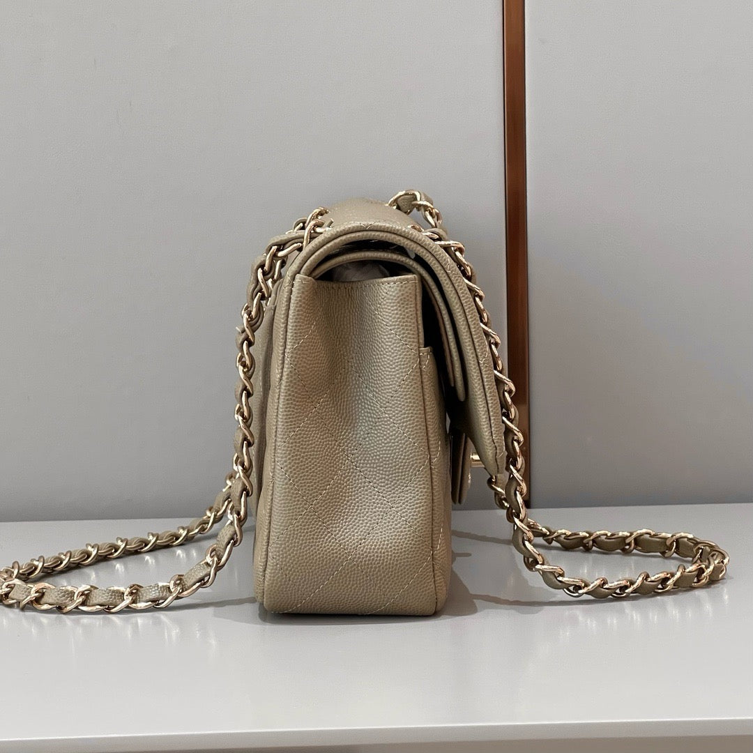 Chanel Sonbahar Kış 2024/25 Klasik 11.12 Çanta - Glimmer of Luxury