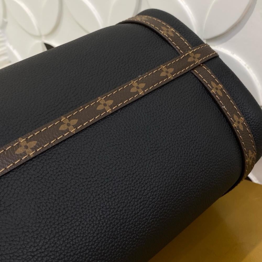 Louis Vuitton – Express MM
