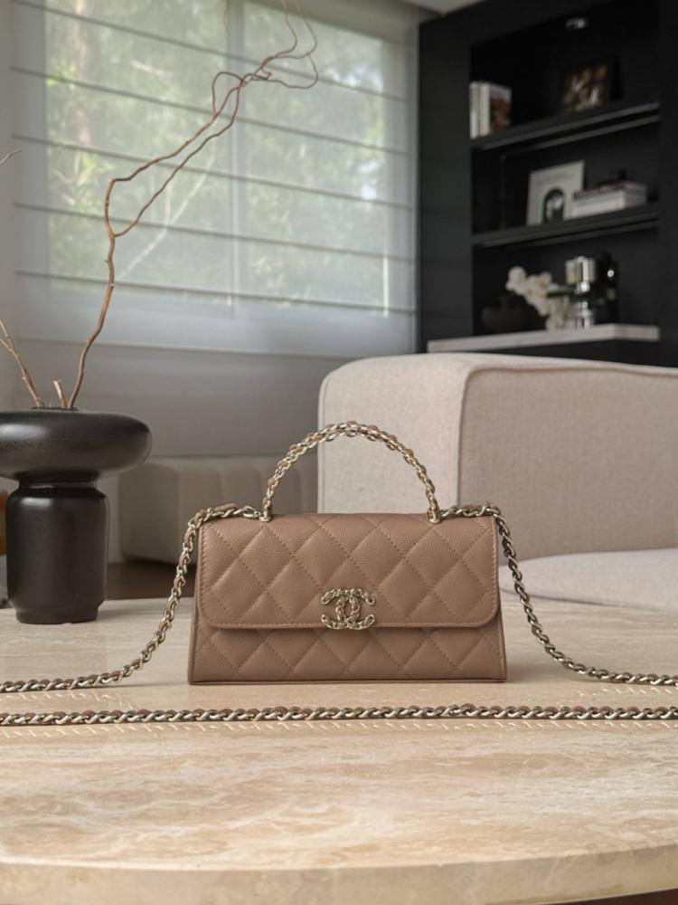 Chanel 25C Chain Handbag 