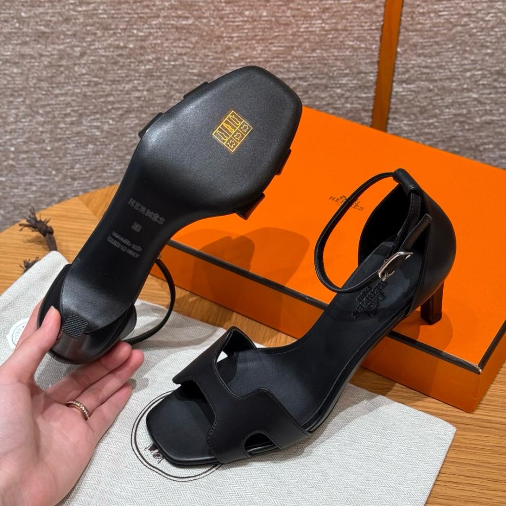 Hermès Oasis Sandals Black & Argent Grey