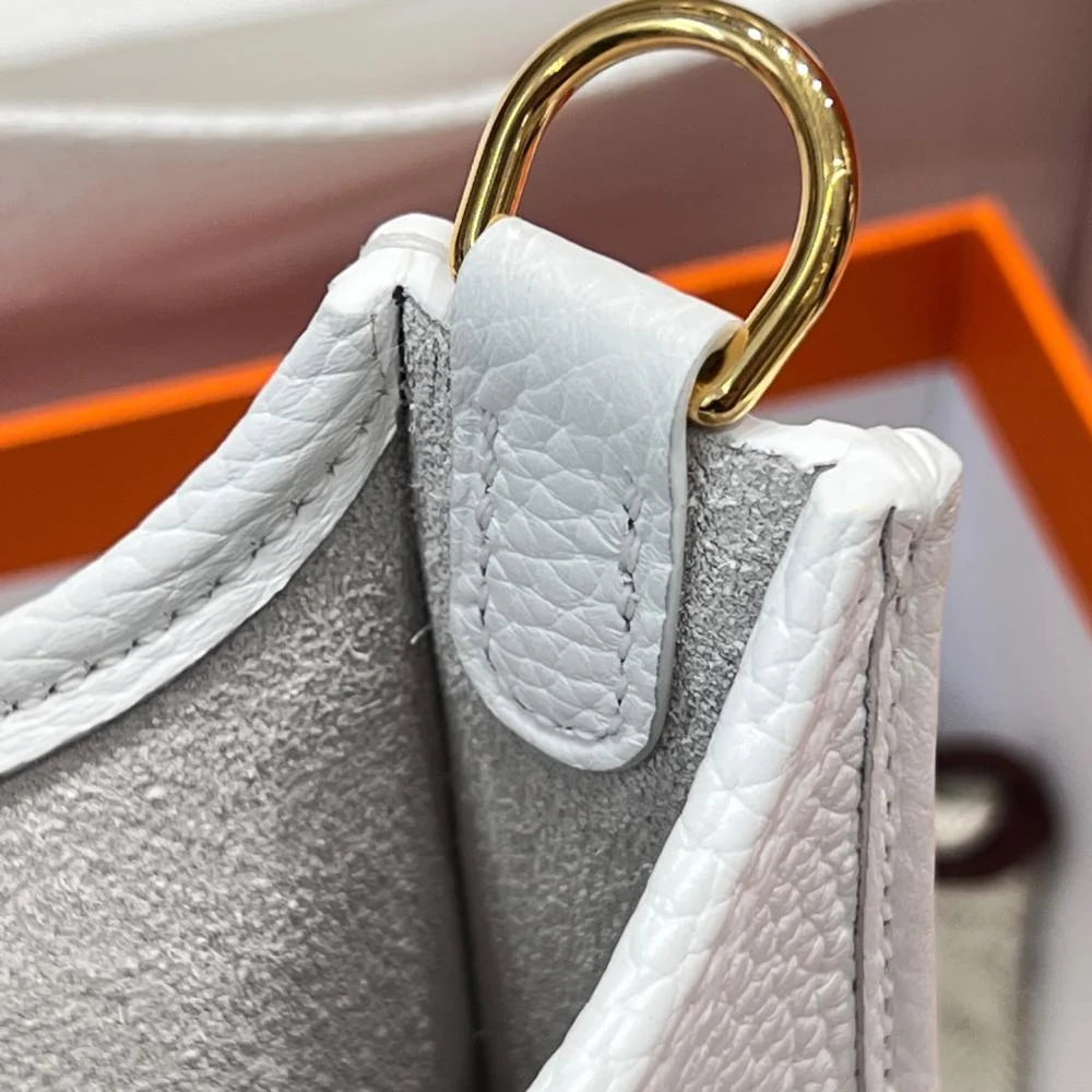 Hermès Evelyne 16cm Togo Leather Shoulder Bag