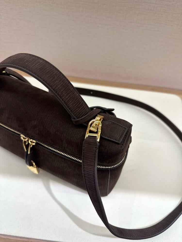 Loro Piana – Extra 23