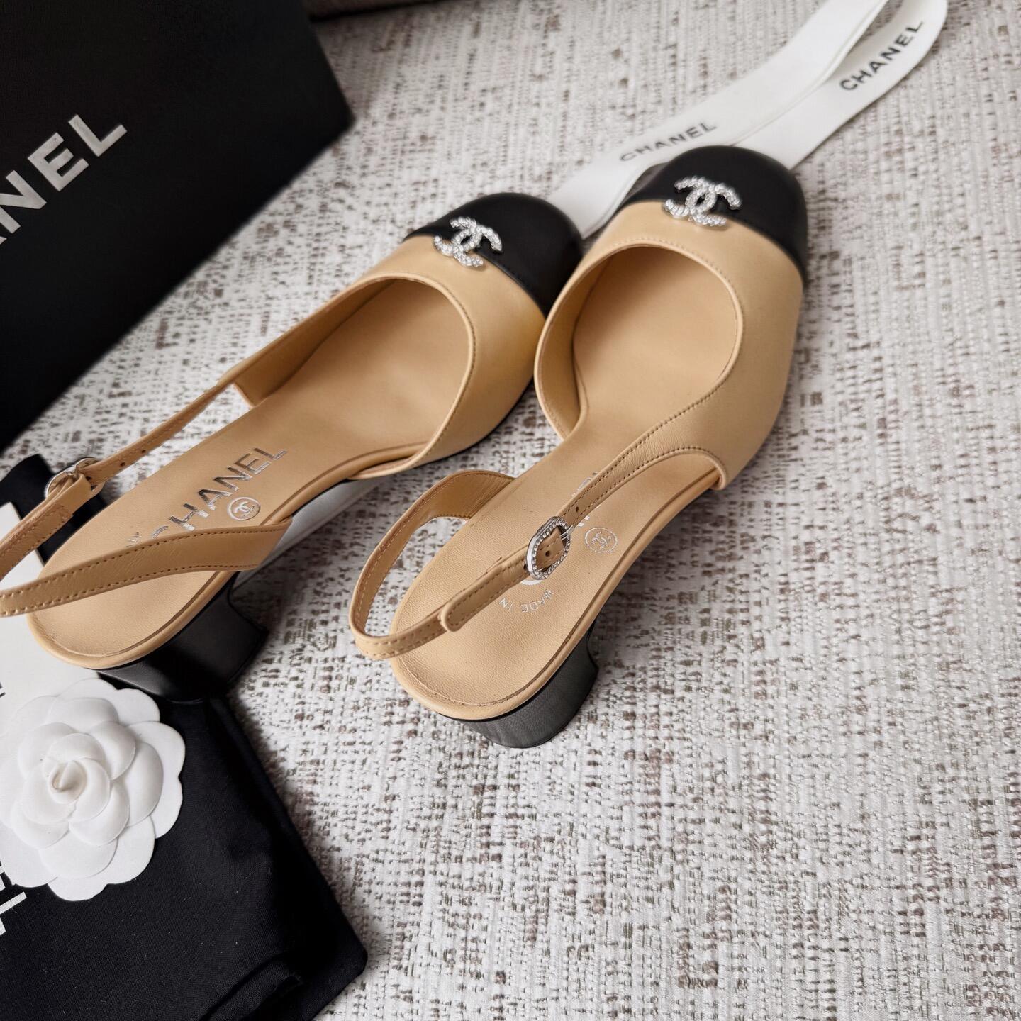 Chanel S26 Arkadan Bantlı Ayakkabı
