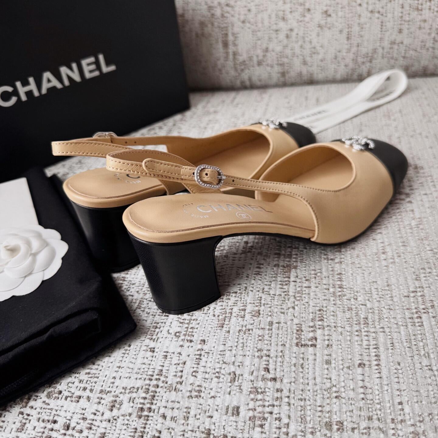 Chanel S26 Arkadan Bantlı Ayakkabı