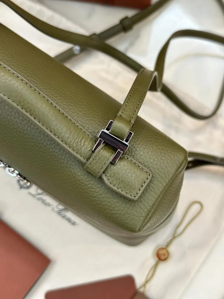 Loro Piana 23.5 Extra Pocket