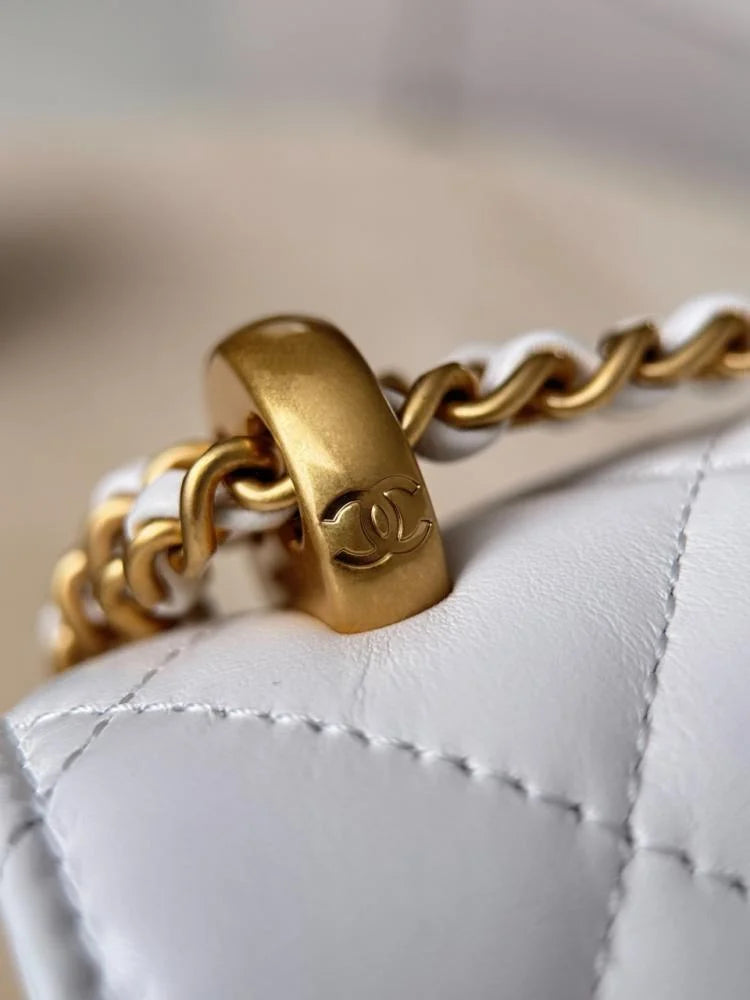 Chanel Mini Çift إنسي إزميسي 22 سم جلد العجل الأبيض GHW