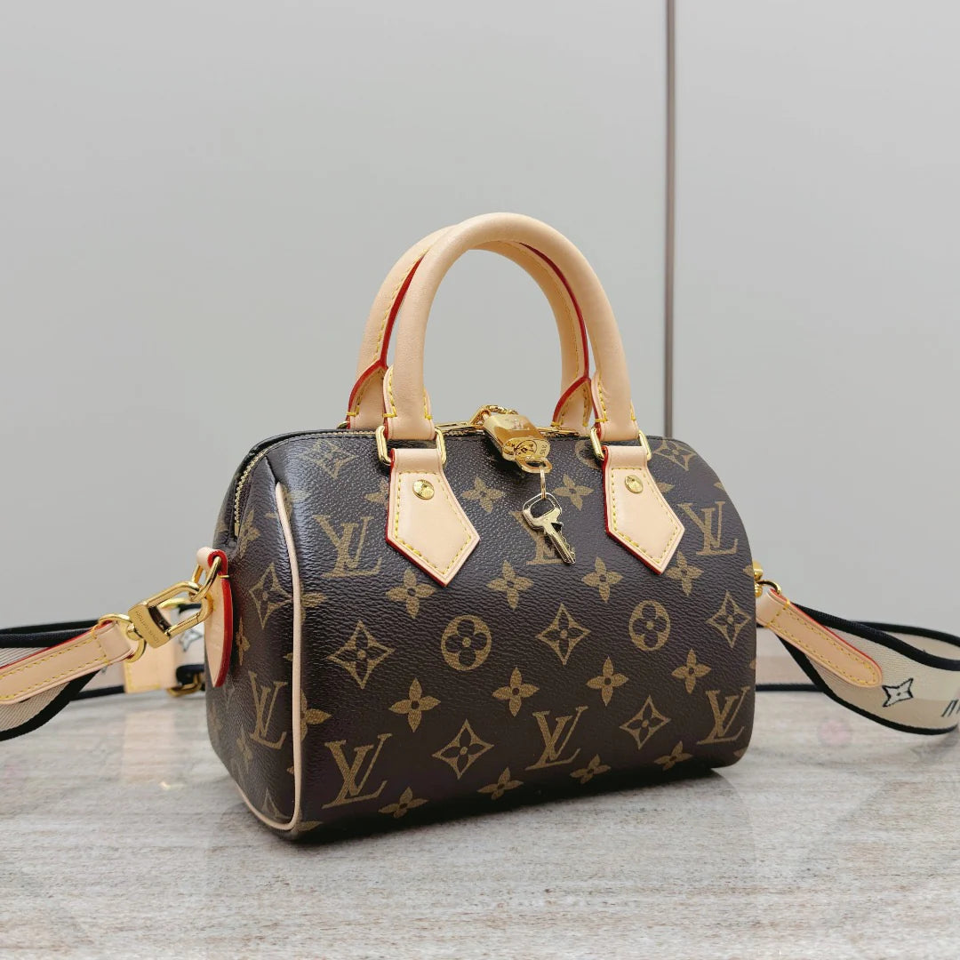 Speedy 20 - Glimmer of Luxury