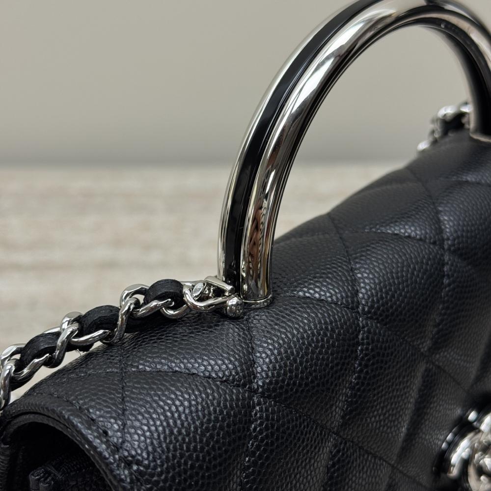 Chanel 25C Chain Handbag 