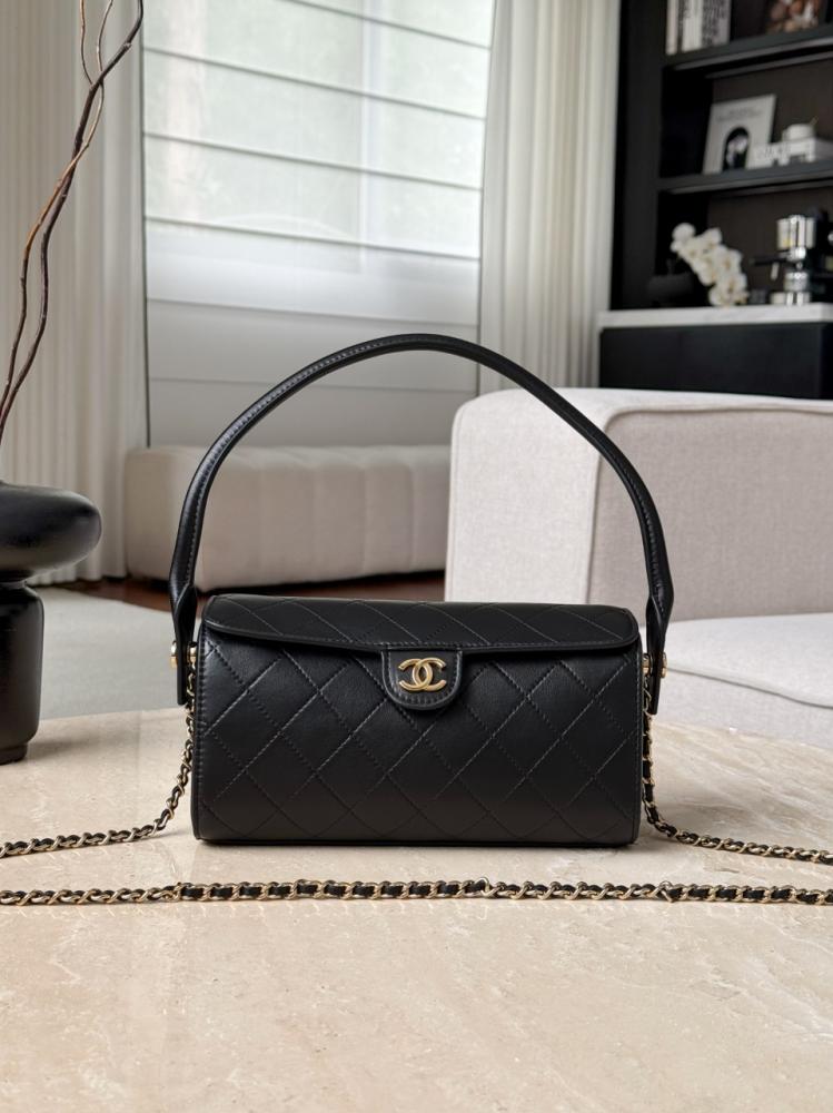 Chanel Zincirli Clutch