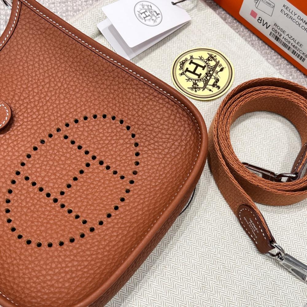 Hermès Evelyne 16cm Togo Deri Omuz Çantası