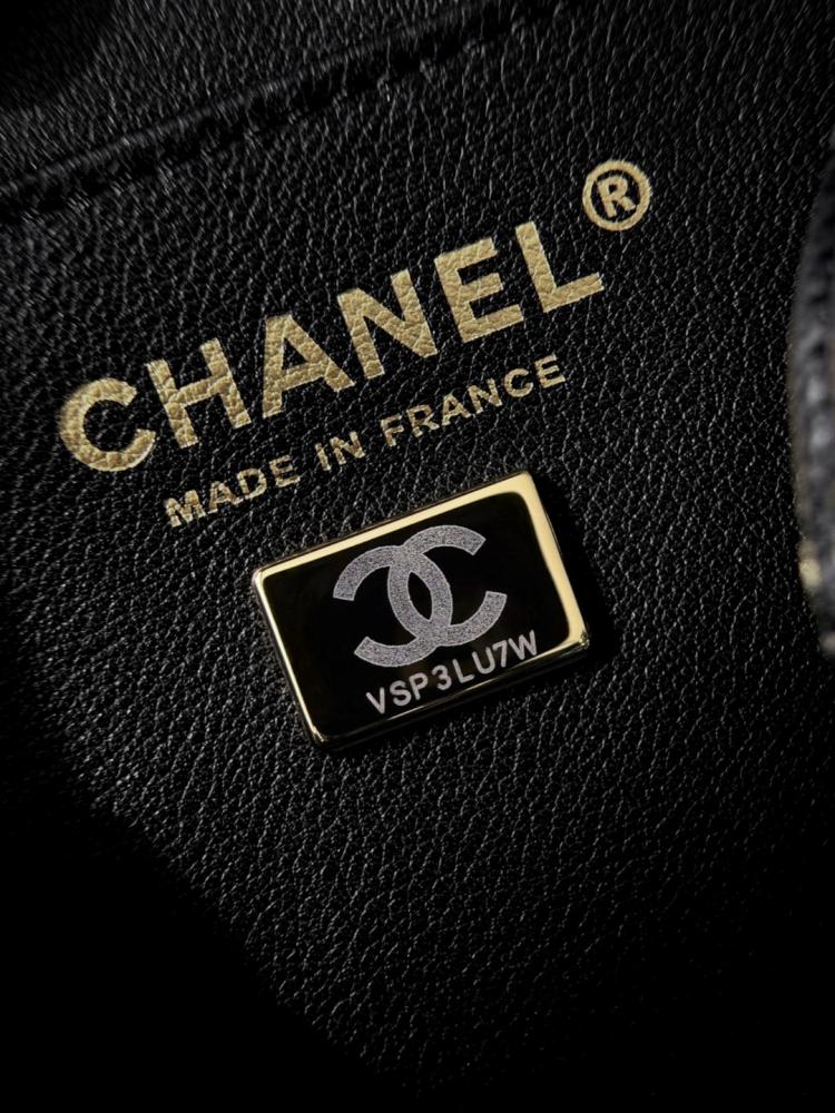 Chanel Caviar Matelasse Coco Mark Omuz Çantası