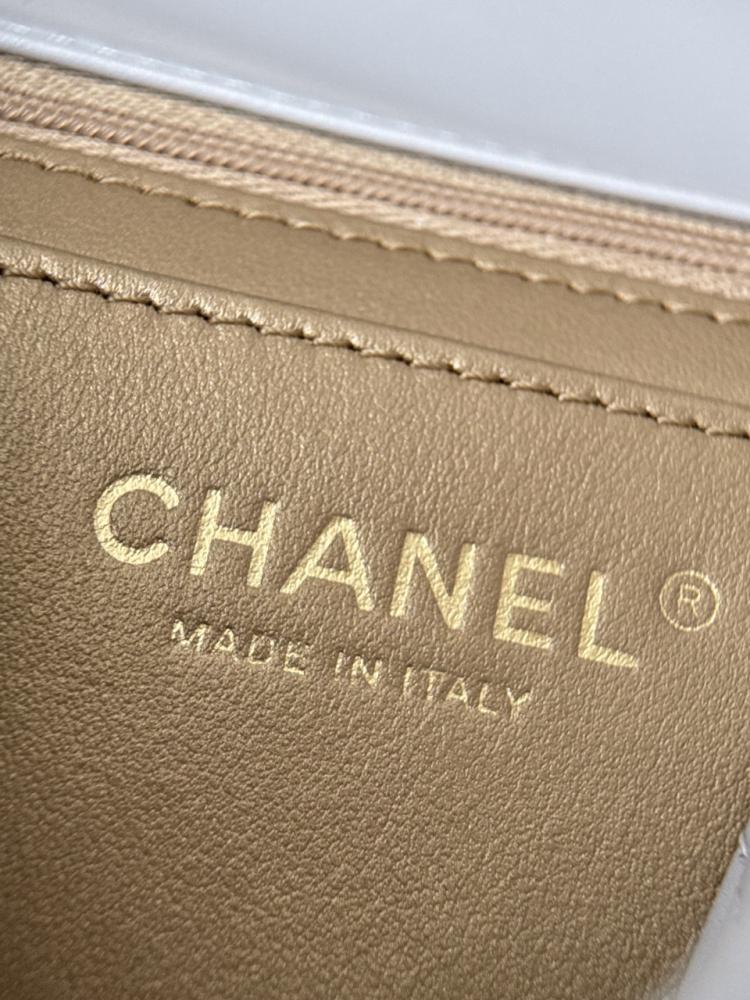 Chanel Classic Mini with Lid 20cm