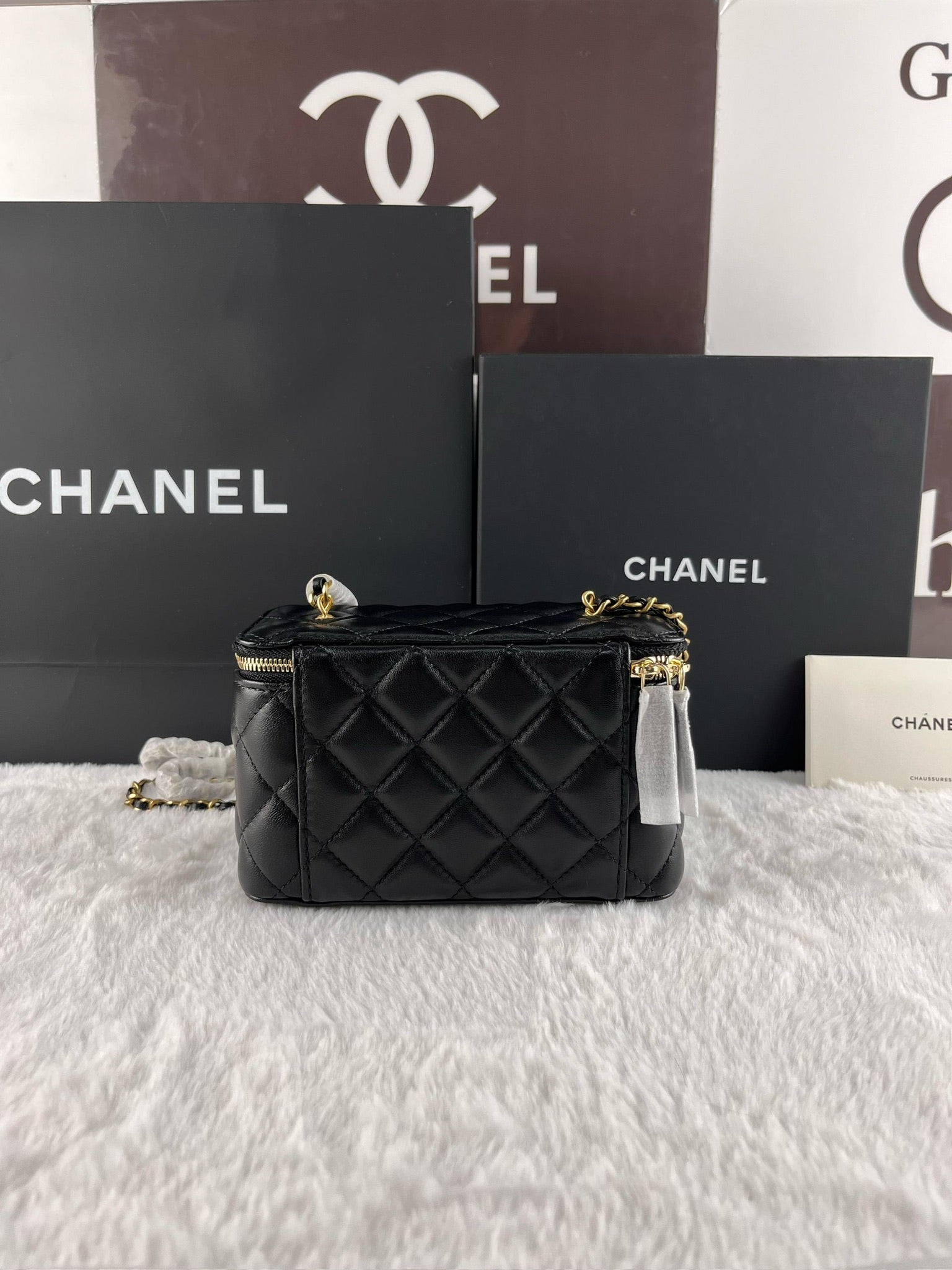 Siyah Kuzu Derisi Küçük Vanity AGHW - Glimmer of Luxury