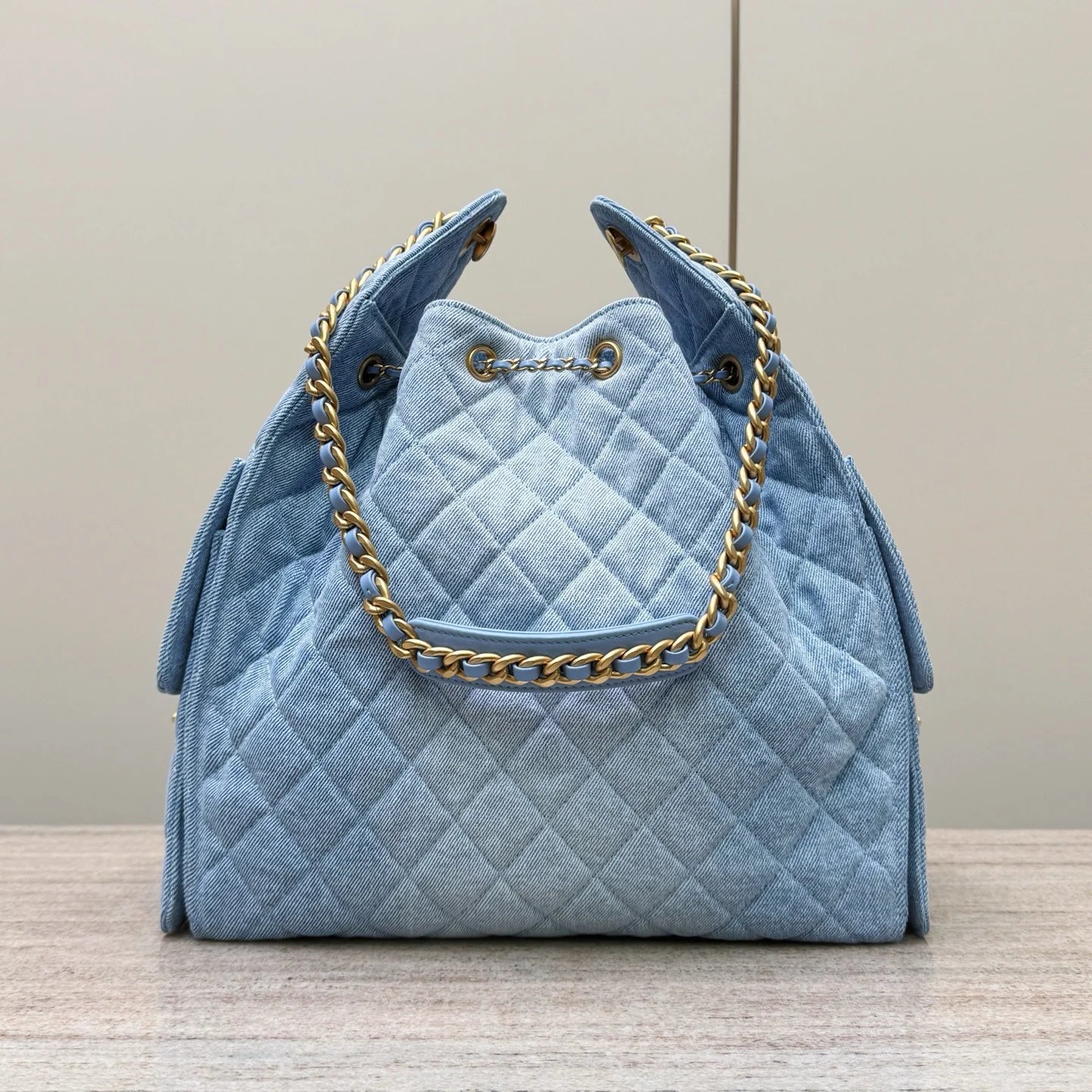 Chanel 25C Büyük Hobo Seyahat Çantası - Glimmer of Luxury