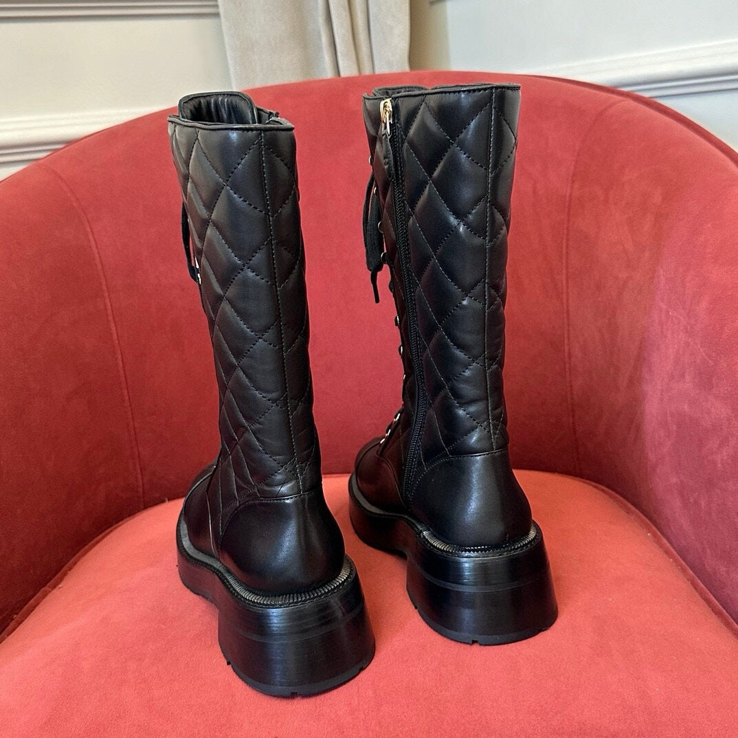 Chanel 24B Uzun Botlar - Glimmer of Luxury