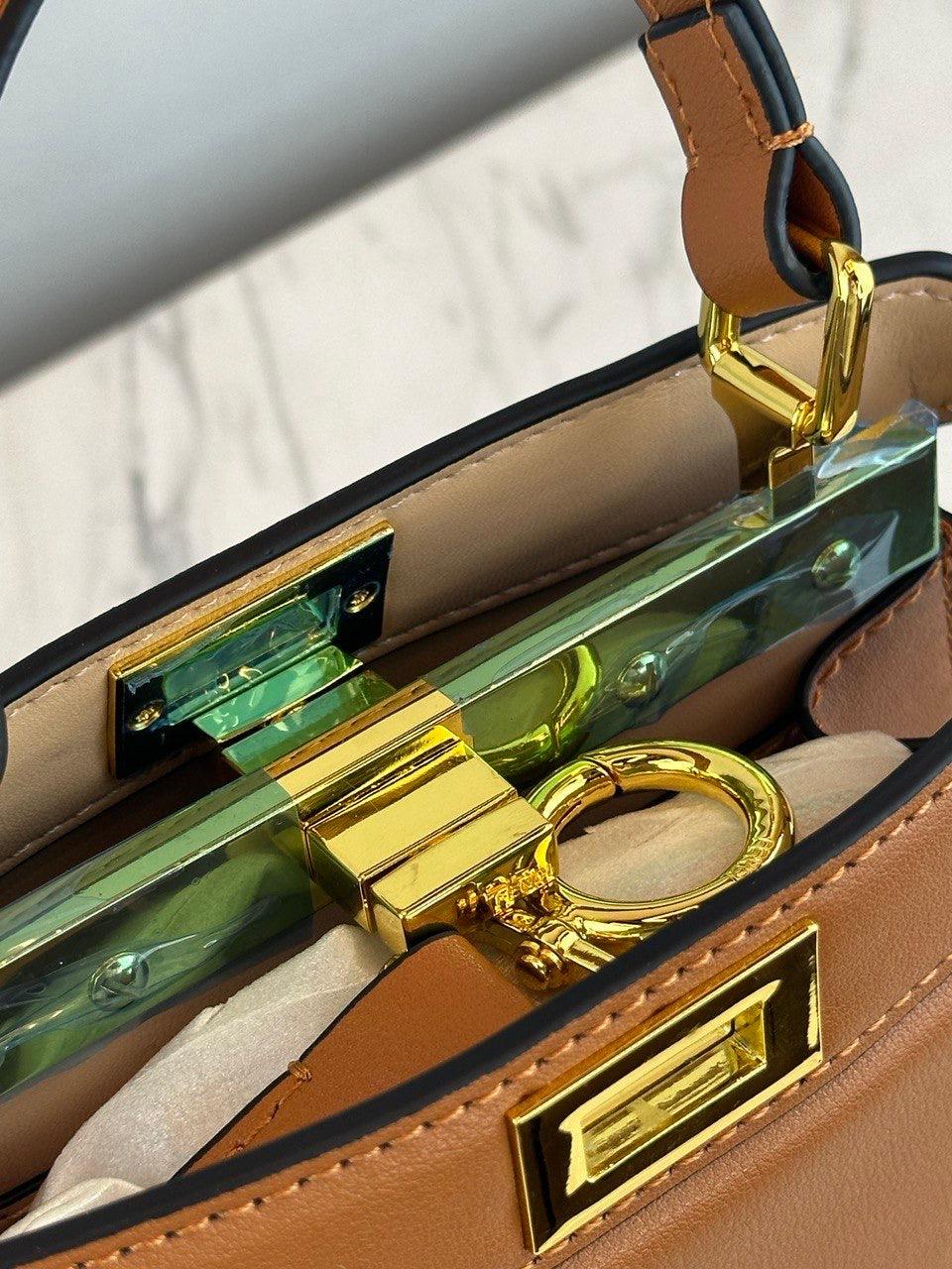 Fendi Peekaboo ISeeU Çanta - Glimmer of Luxury