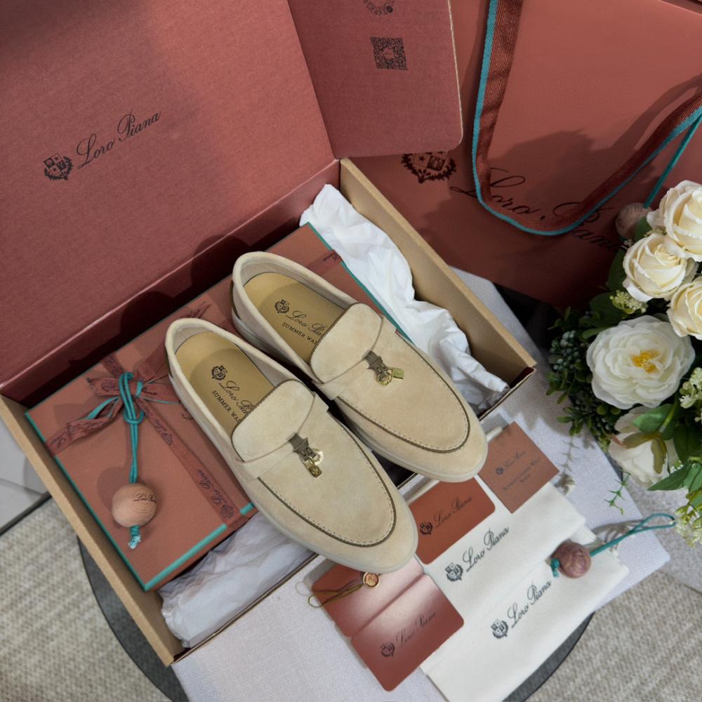 Loro Piana Yaz Büyüsü Yürüyüş Ayakkabısı - Tereyağı - Glimmer of Luxury