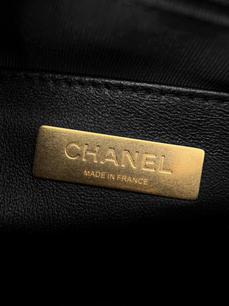Chanel 25B — Top Handle Classic Flap