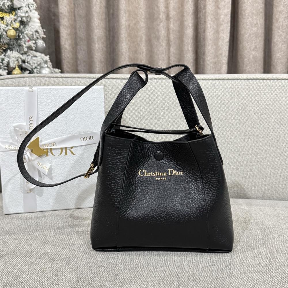 Dior İmzalı Orta Boy Kova Çanta
