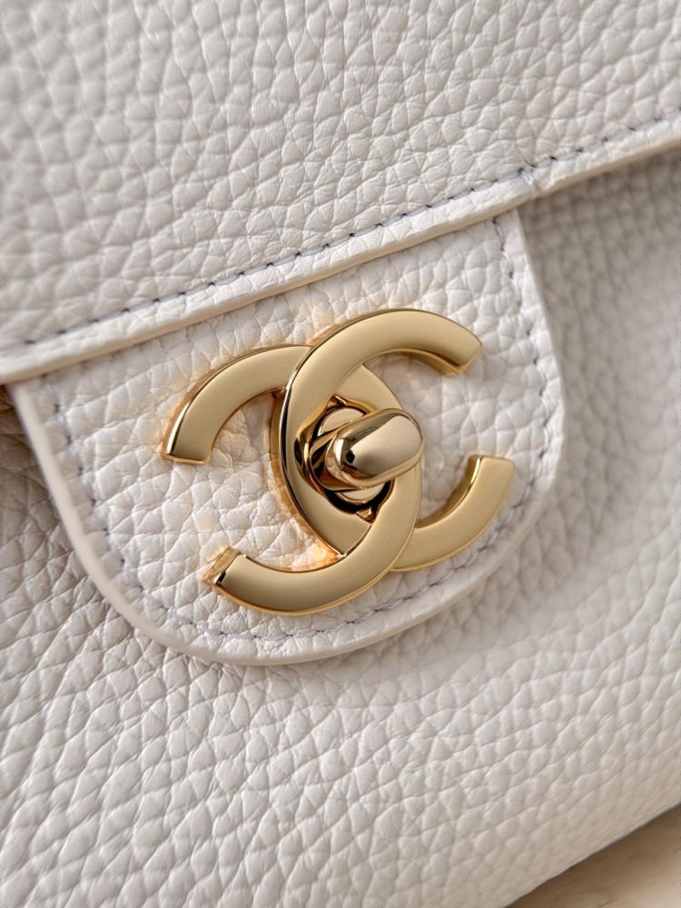 Chanel Maxi “Souplissimo” Küçük Kapaklı Çanta
