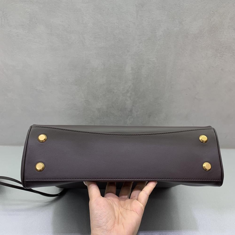 Balenciaga Rodeo Top Handle Bag