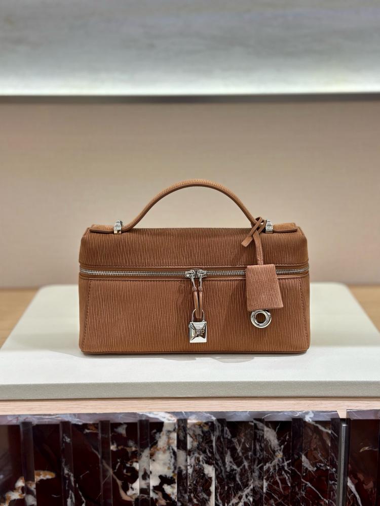 Loro Piana – Extra 23