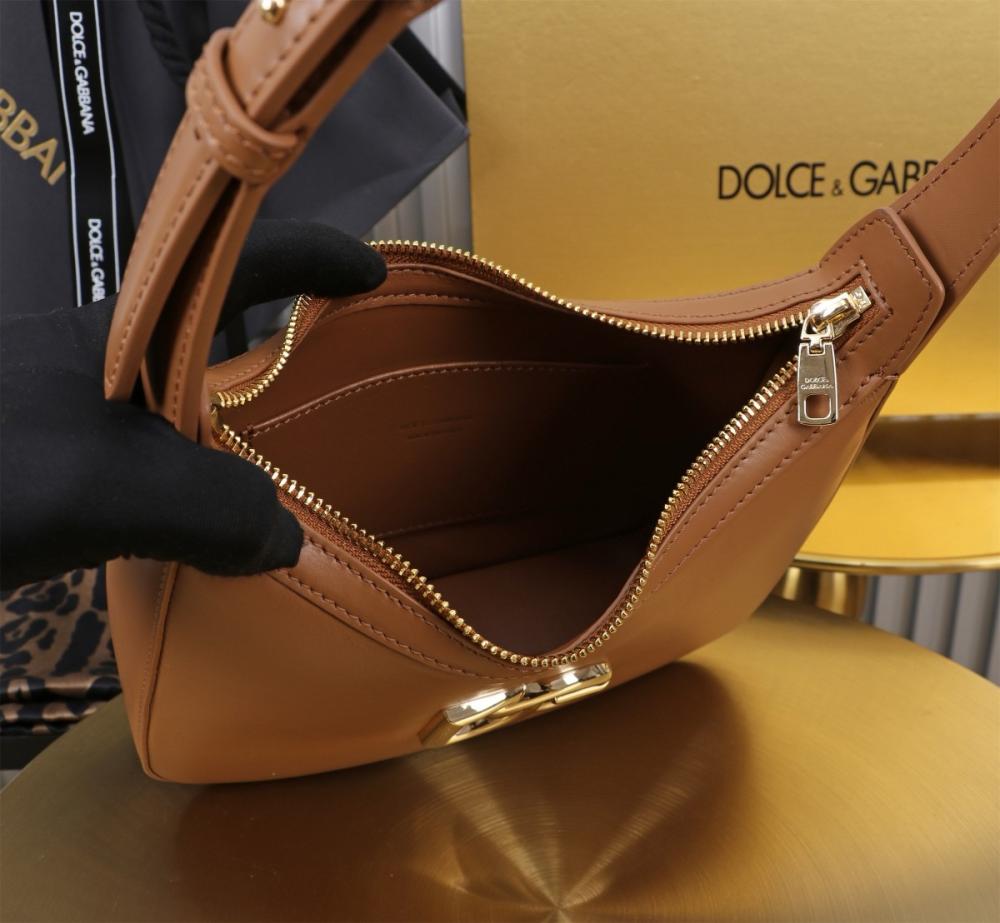 Dolce & Gabbana Leather Shoulder Bag – Camel