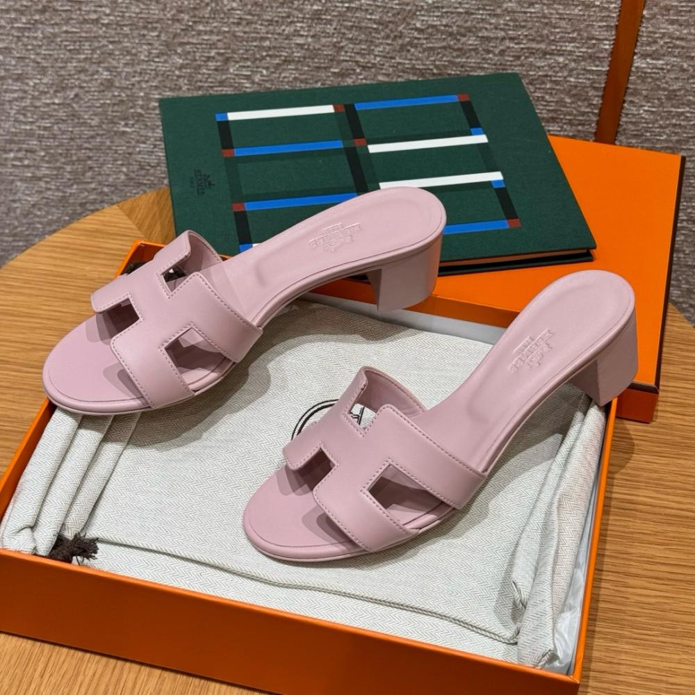 Hermès Oasis Sandals Black & Argent Grey