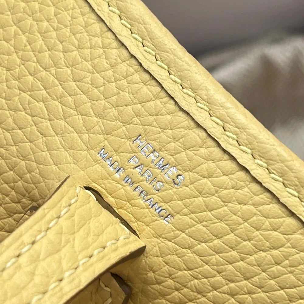 Hermès Evelyne 16cm Togo Leather Shoulder Bag