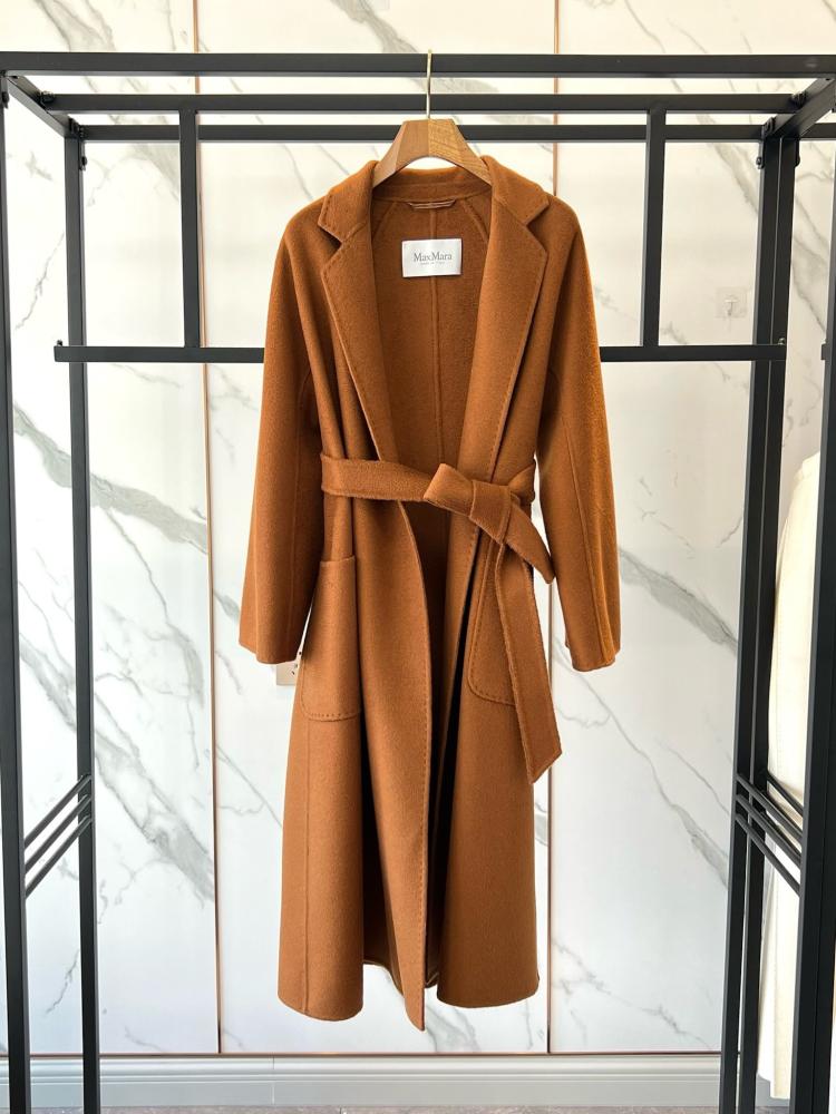 Max Mara – Iconic Wool Cashmere Coats