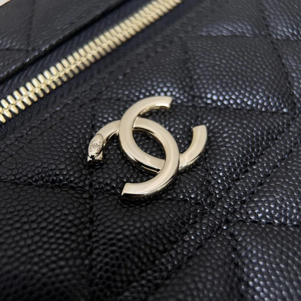 Chanel 25C Makyaj Çantası - Glimmer of Luxury